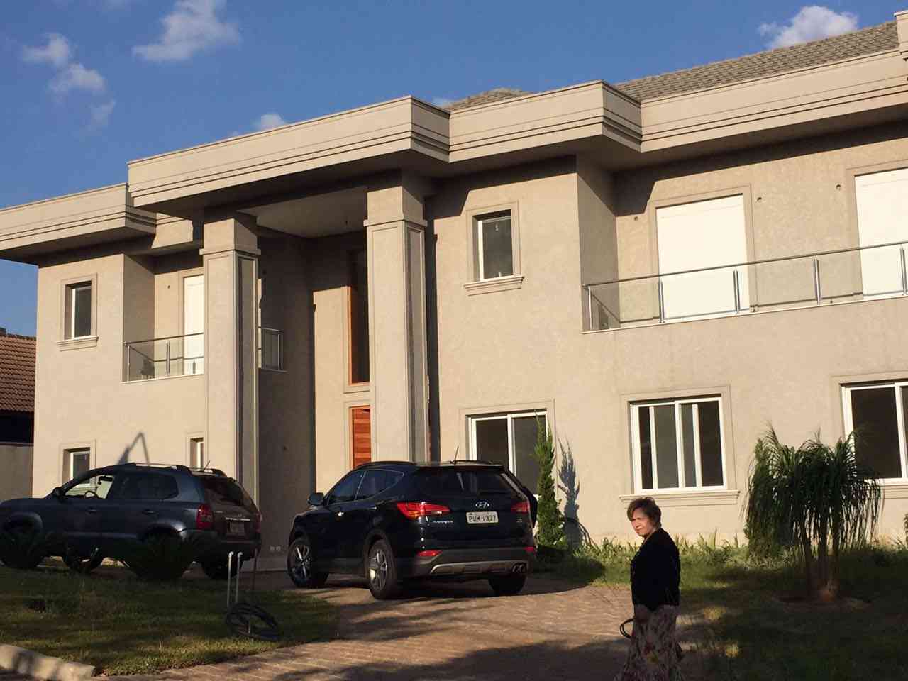 Casa de Condom�nio &nbsp;ALPHAVILLE &nbsp;TAMBOR� UM