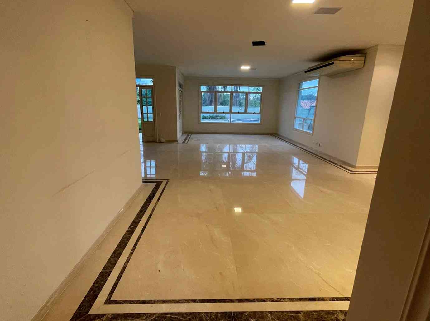 Casa de Condom�nio&nbsp;SANTANA DE PARNAIBA &nbsp;ALPHAVILLE &nbsp;ALPHAVILLE RESIDENCIAL UM