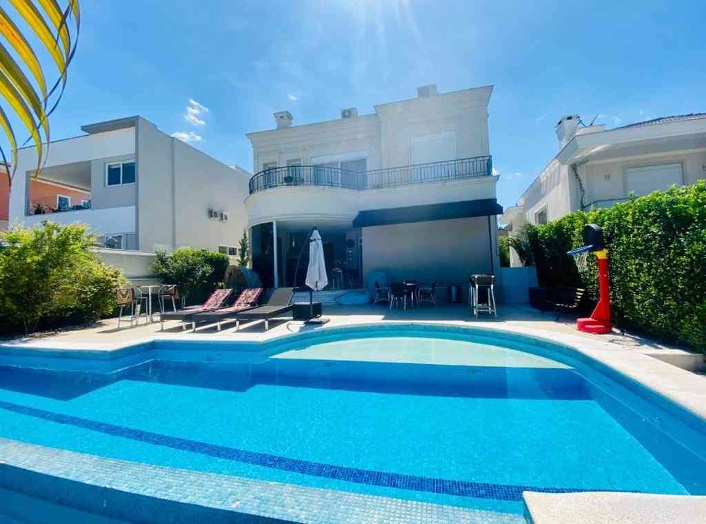 Casa de Condom�nio &nbsp;ALPHAVILLE &nbsp;18 DO FORTE RESIDENCIAL