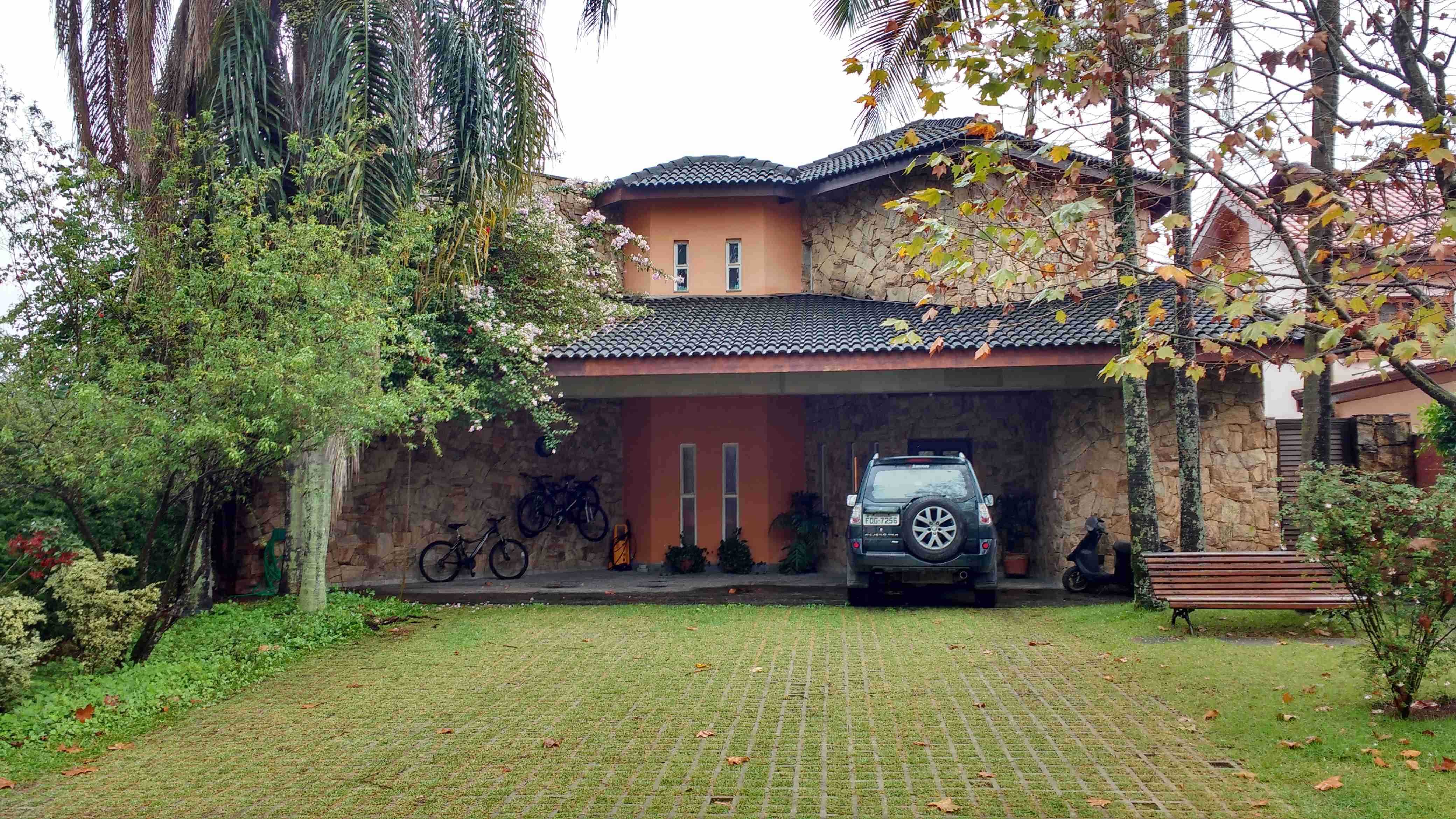 Casa de Condom�nio &nbsp;ALPHAVILLE      &nbsp;ALPHAVILLE RESIDENCIAL CINCO