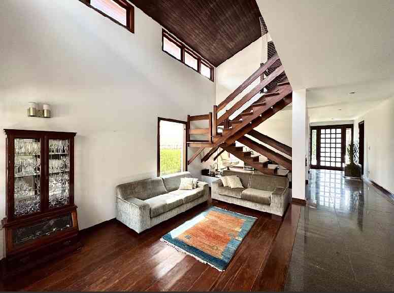 Casa de Condom�nio &nbsp;ALPHAVILLE      &nbsp;ALPHAVILLE RESIDENCIAL CINCO