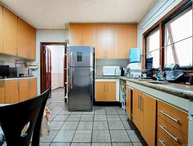 Casa de Condom�nio &nbsp;ALPHAVILLE      &nbsp;ALPHAVILLE RESIDENCIAL CINCO