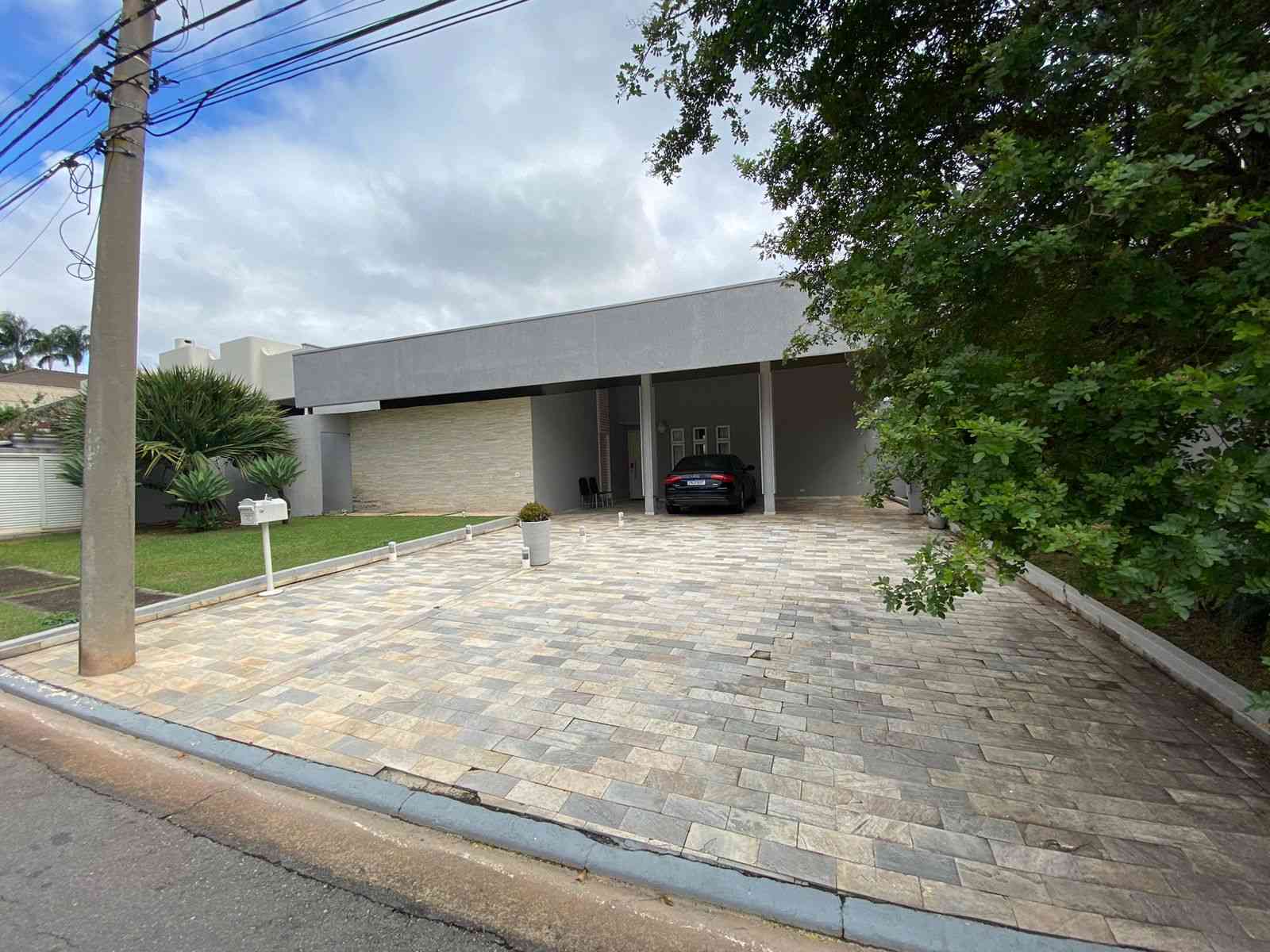 Casa de Condom�nio &nbsp;ALPHAVILLE &nbsp;ALPHAVILLE RESIDENCIAL UM
